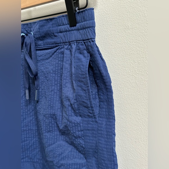 NEW Vineyard Vines Performance Seersucker Harbor Skirt Deep Bay Navy Women’s XS - Picture 2 of 9
